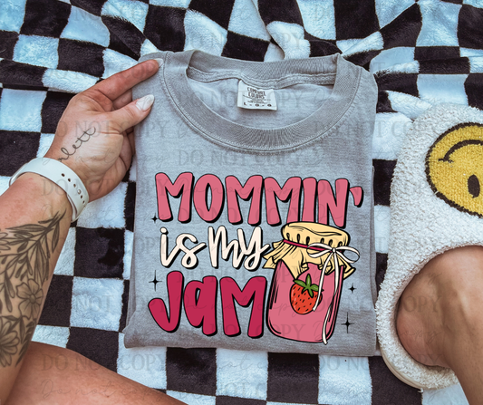 Mommin' Is My Jam 01650