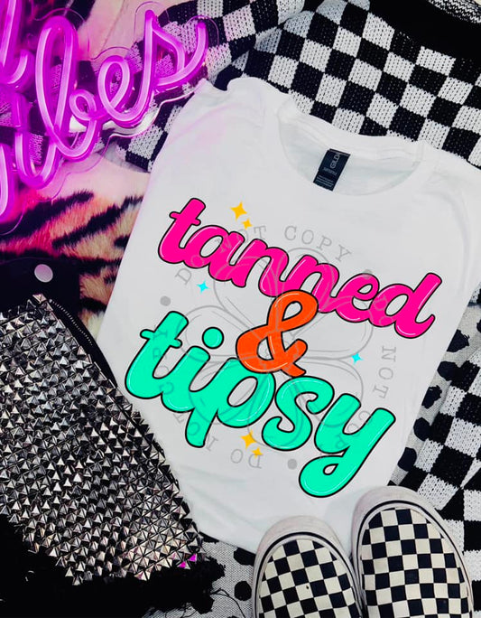 Tanned and Tipsy 02356