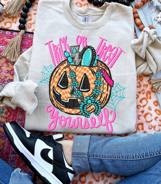 Trick or Treat Turquoise Pink Text 04764
