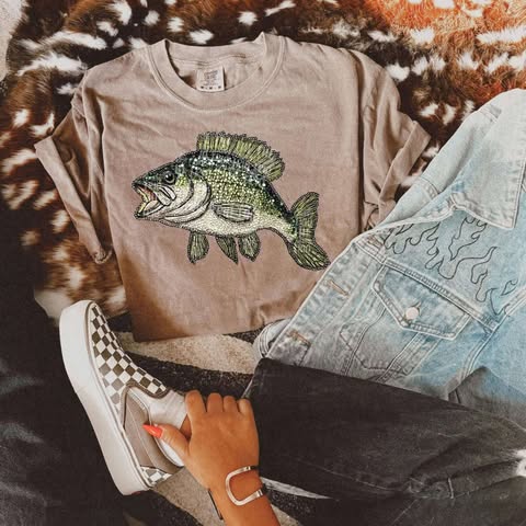 Rhinestone Fish 02879