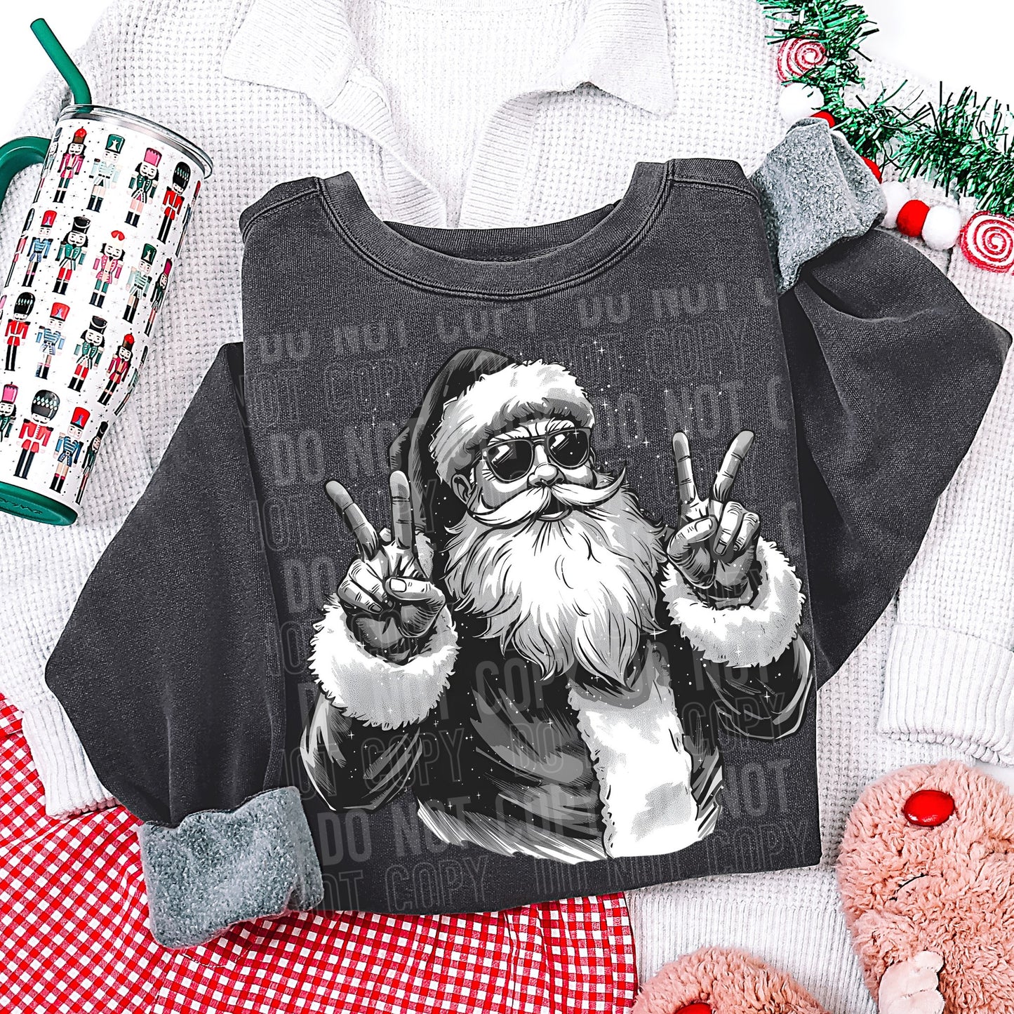 Vintage Santa Peace Sign 06675