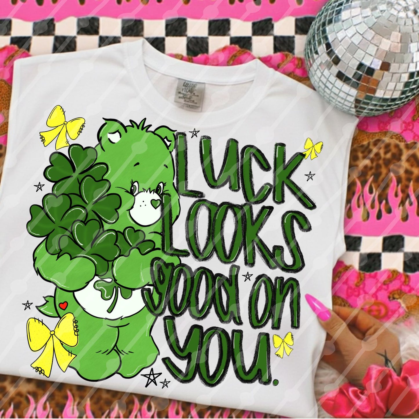 Luck Looks Good on You 07819