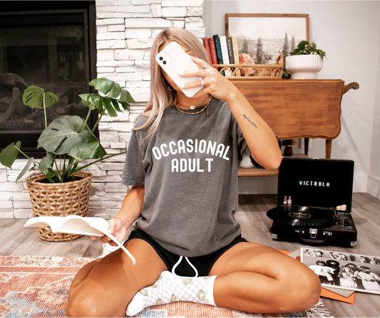 Occasional Adult White 04777