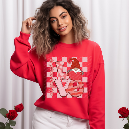 All You Need Is Love Gnome 03996