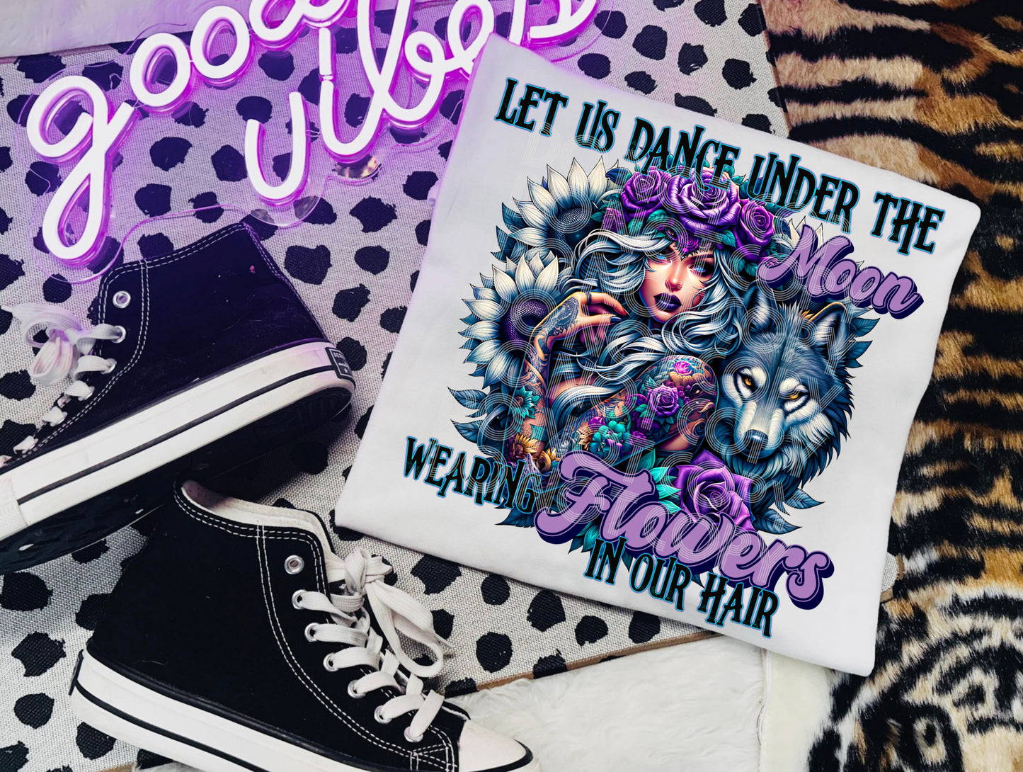 Let us dance under the moon 03098