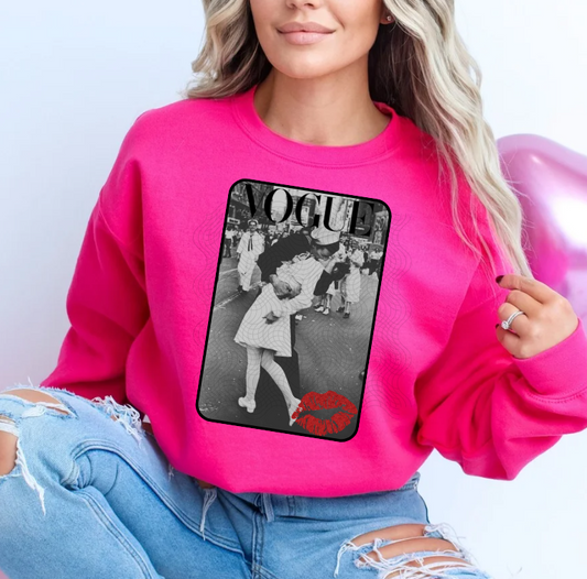 Vintage Vogue Couple Kissing 03998